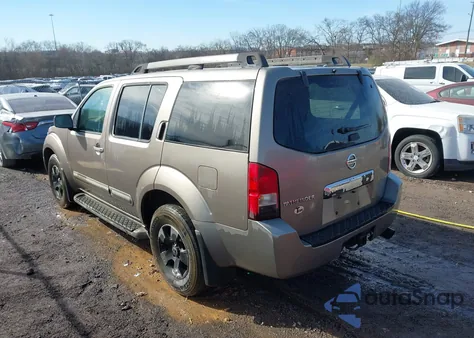 2006 Nissan Pathfinder S z USA, uszkodzony, nr VIN 5N1AR18U56C680939